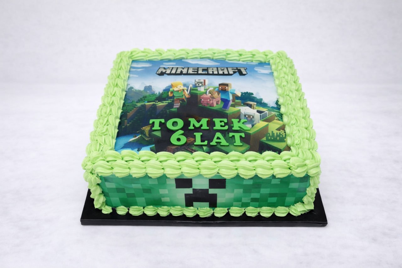 tort Minecraft kwadratowy z zielonym pikselowym bokiem i jadalnym obrazkiem